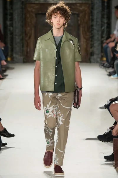 Look 6